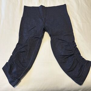 Lululemon 3/4 legging size 4